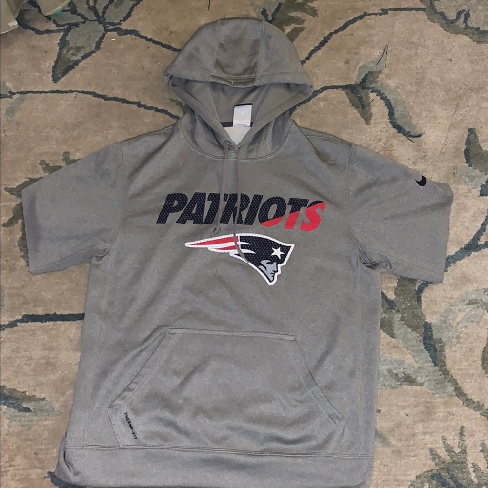 Short sleeve Nike patriots hoodie